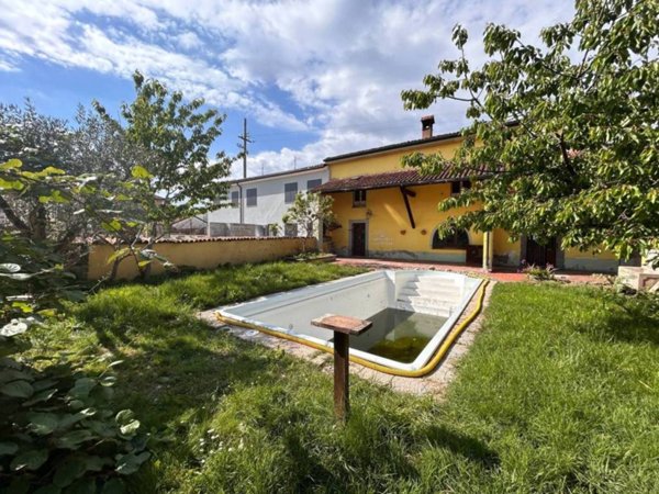 casa indipendente in vendita a Salvirola