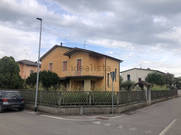 casa indipendente in vendita a Salvirola