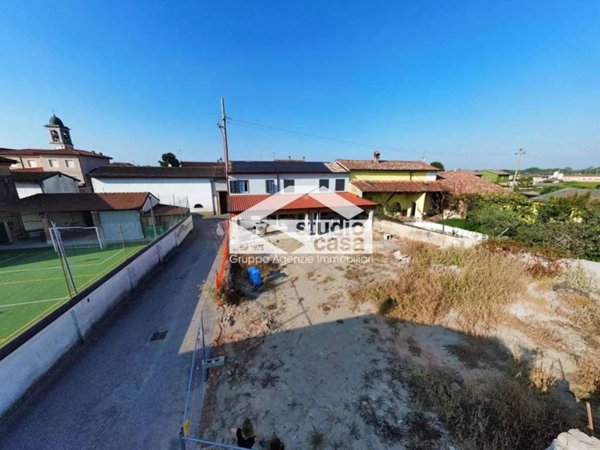 casa indipendente in vendita a Salvirola