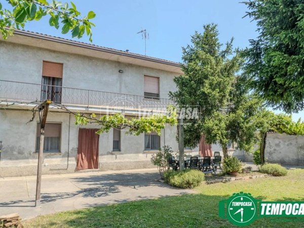 casa indipendente in vendita a Salvirola