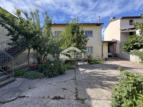 casa indipendente in vendita a Salvirola