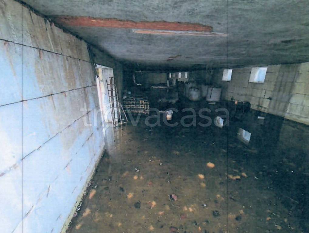 locale commerciale in vendita a Piobesi Torinese