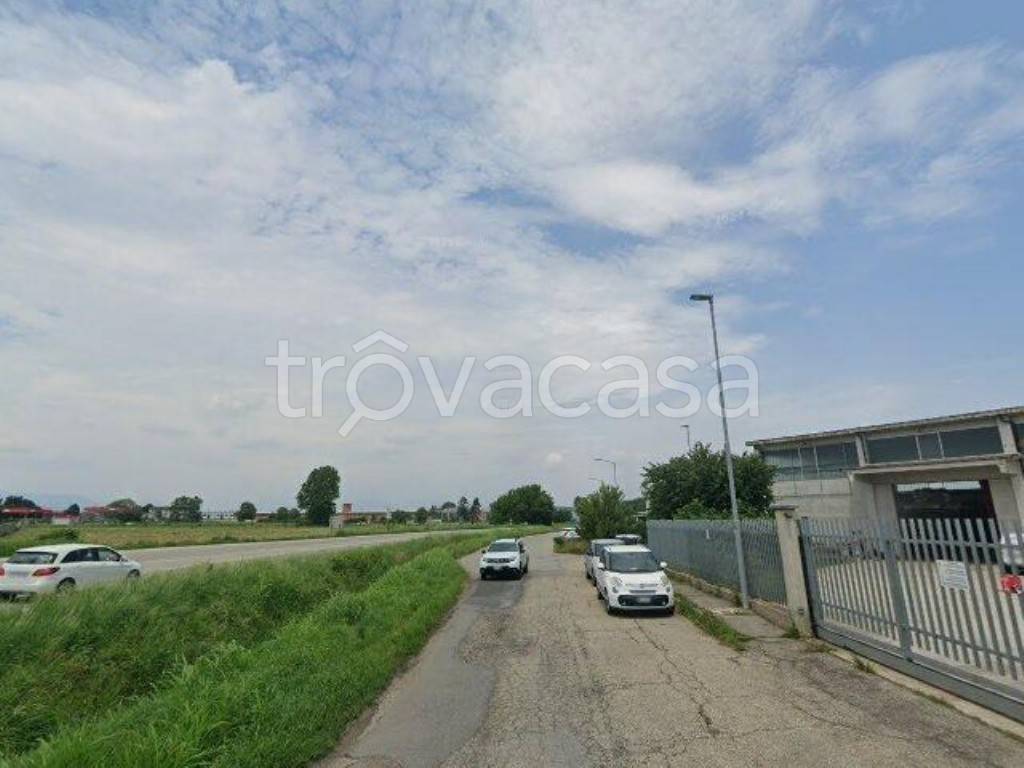 locale commerciale in vendita a Piobesi Torinese