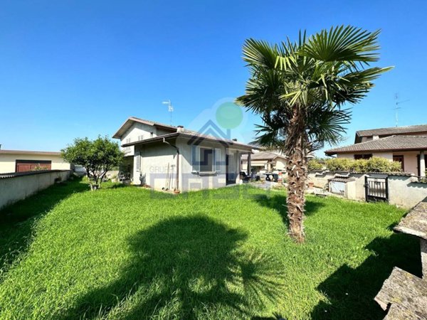 casa indipendente in vendita a San Bassano
