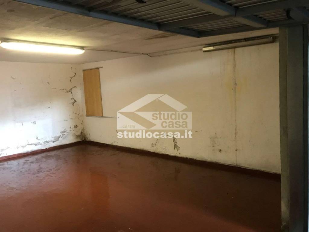 negozio in vendita a San Bassano