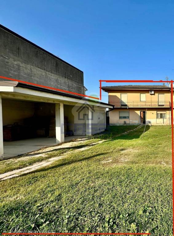 casa indipendente in vendita a San Bassano