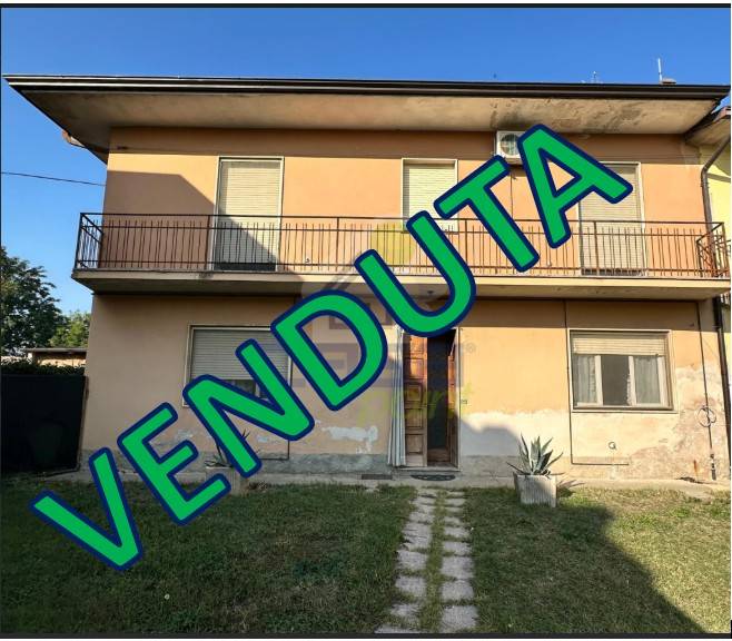 casa indipendente in vendita a San Bassano