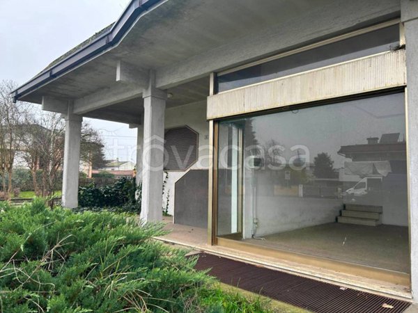 casa indipendente in vendita a San Bassano