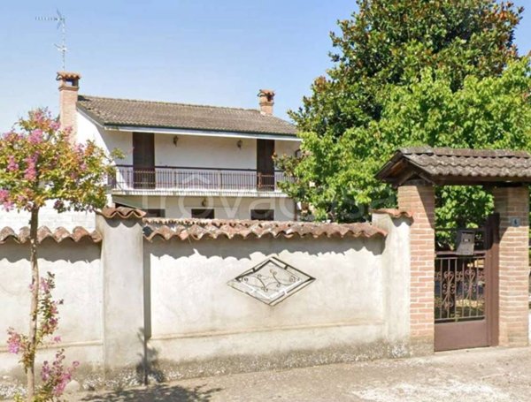 casa indipendente in vendita a San Bassano