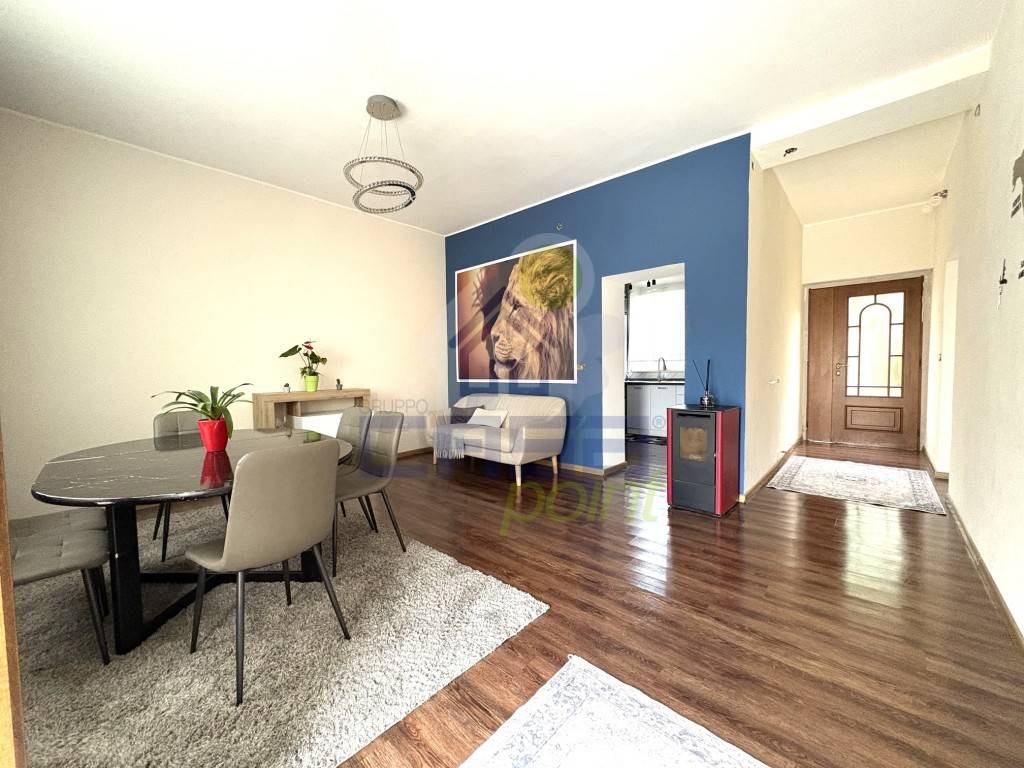 casa indipendente in vendita a San Daniele Po in zona Sommo con Porto