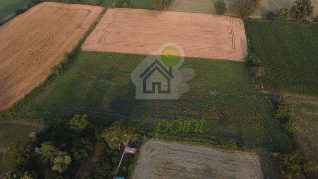 terreno edificabile in vendita a San Daniele Po