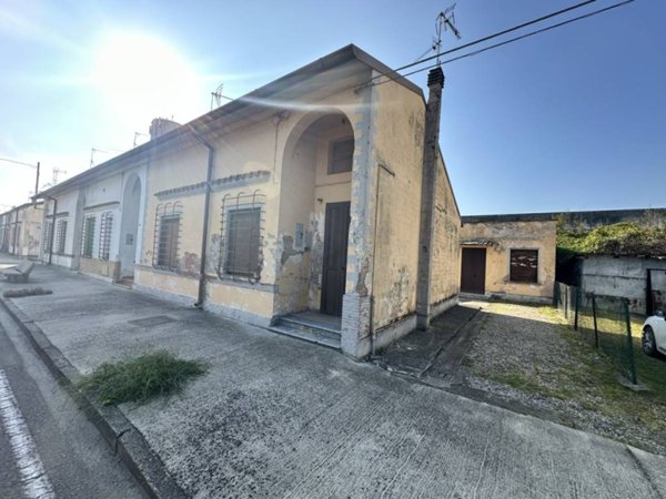 casa indipendente in vendita a San Daniele Po