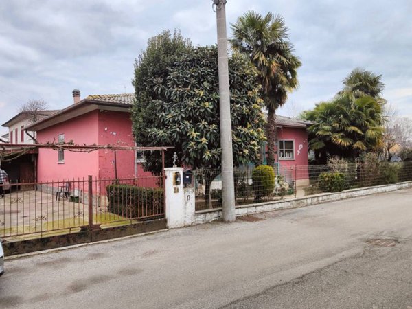 casa indipendente in vendita a San Daniele Po