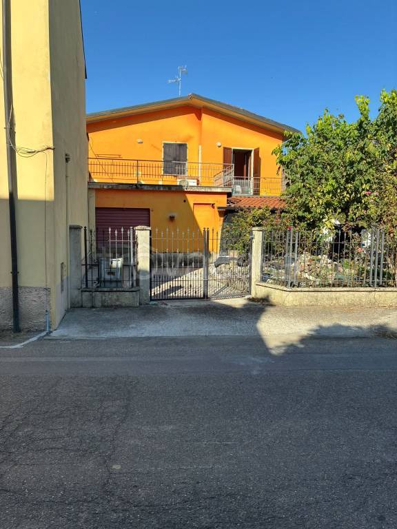 casa indipendente in vendita a San Daniele Po
