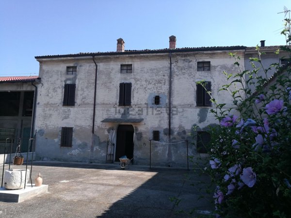 casale in vendita a San Giovanni in Croce
