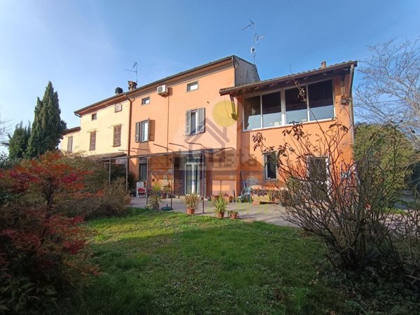 casa indipendente in vendita a San Martino del Lago