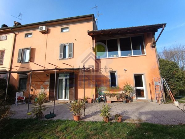 casa indipendente in vendita a San Martino del Lago