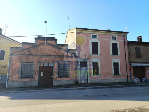 casa indipendente in vendita a Scandolara Ravara