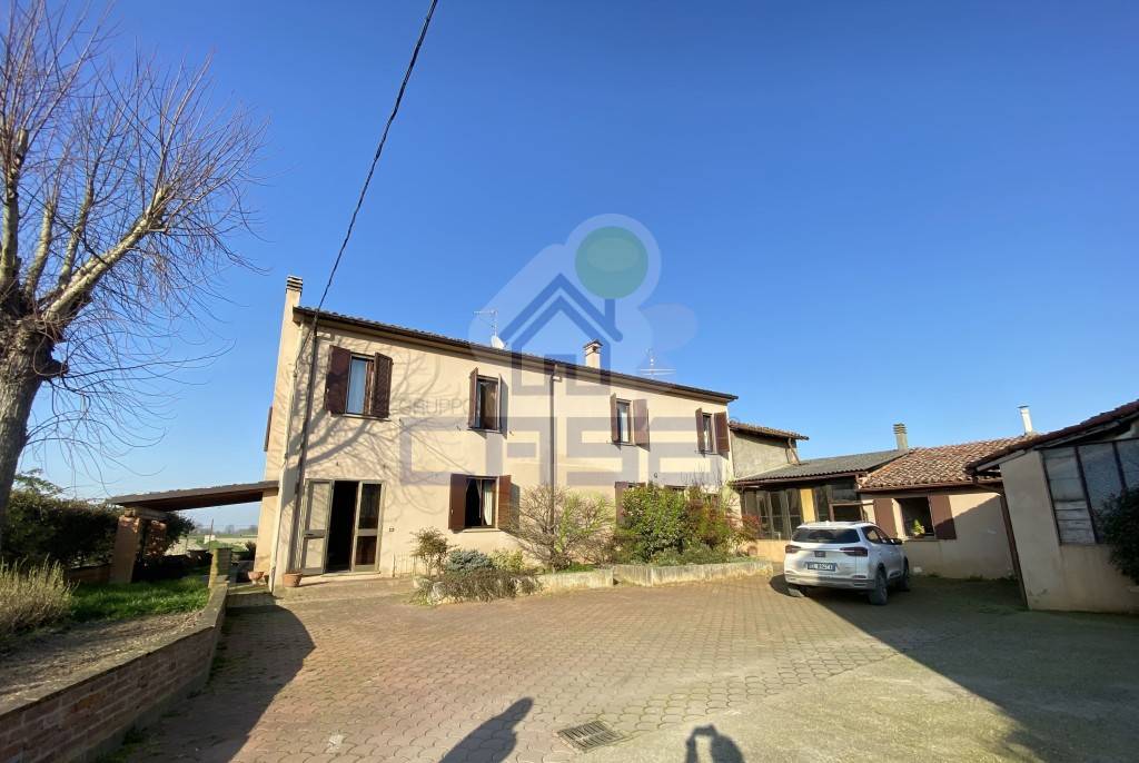 casa indipendente in vendita a Scandolara Ravara