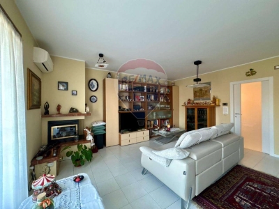 casa indipendente in vendita a Scandolara Ravara