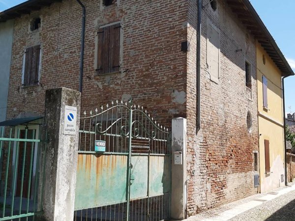 casa indipendente in vendita a Scandolara Ravara in zona Castelponzone