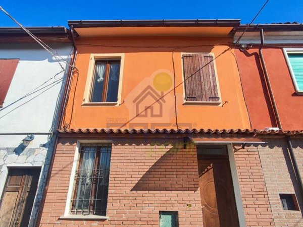 casa indipendente in vendita a Scandolara Ravara in zona Castelponzone
