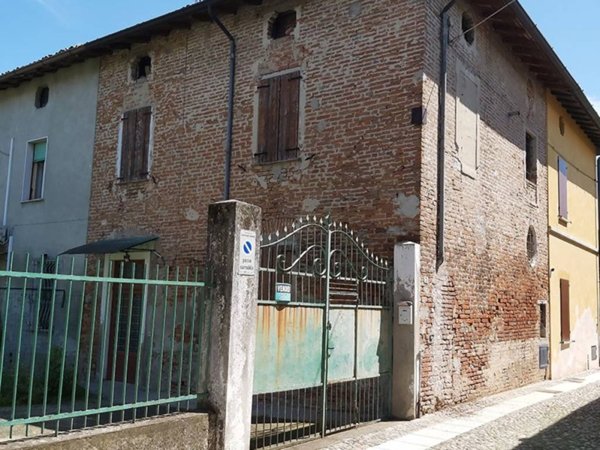 casa indipendente in vendita a Scandolara Ravara in zona Castelponzone