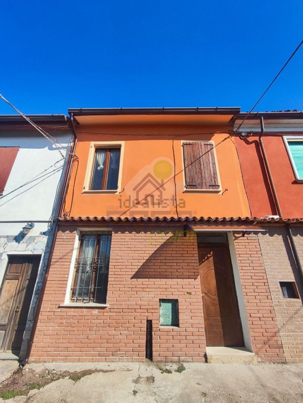 casa semindipendente in vendita a Scandolara Ravara in zona Castelponzone