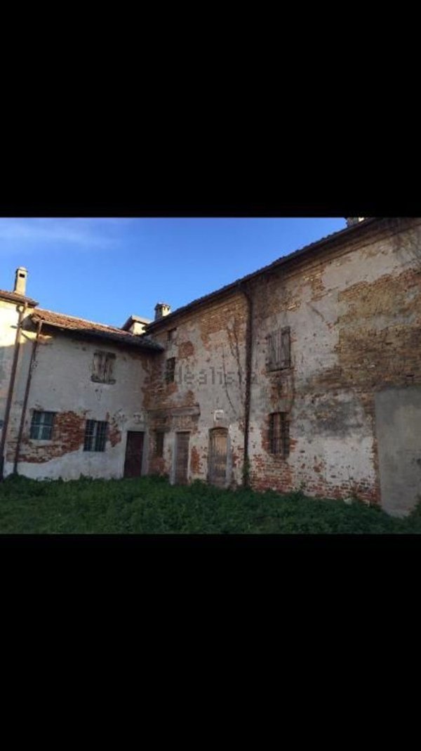 casale in vendita a Scandolara Ripa d'Oglio