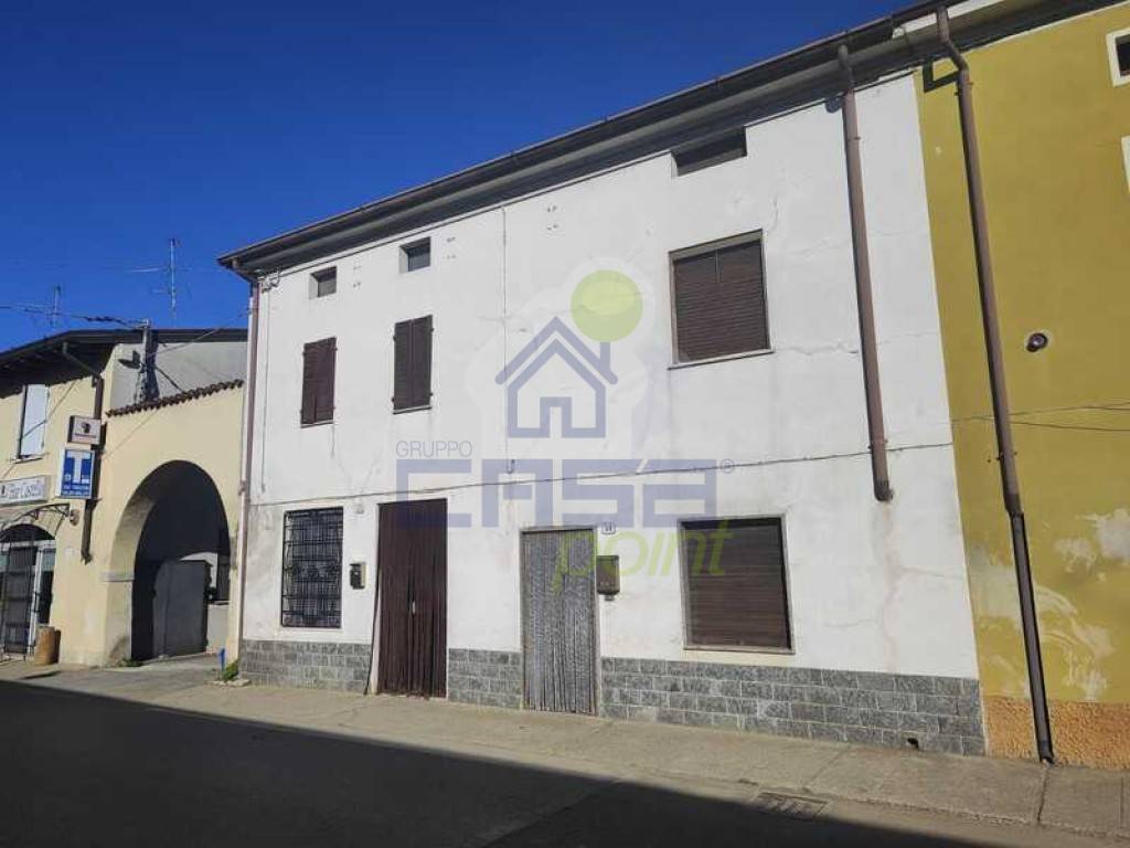 intera palazzina in vendita a Scandolara Ripa d'Oglio