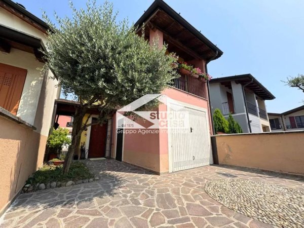 casa indipendente in vendita a Sergnano
