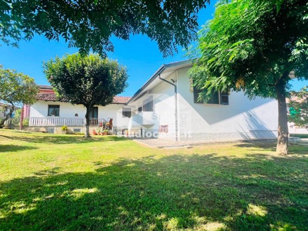 casa indipendente in vendita a Sergnano
