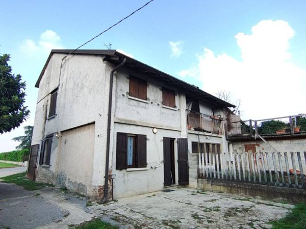 casa indipendente in vendita a Sergnano in zona Trezzolasco