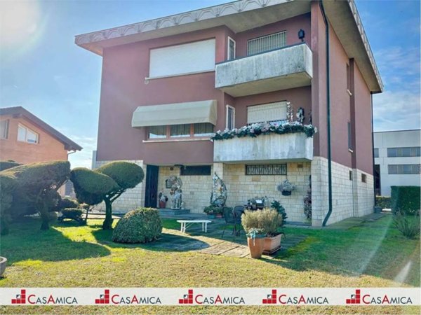 casa indipendente in vendita a Sergnano