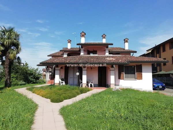 casa indipendente in vendita a Sergnano