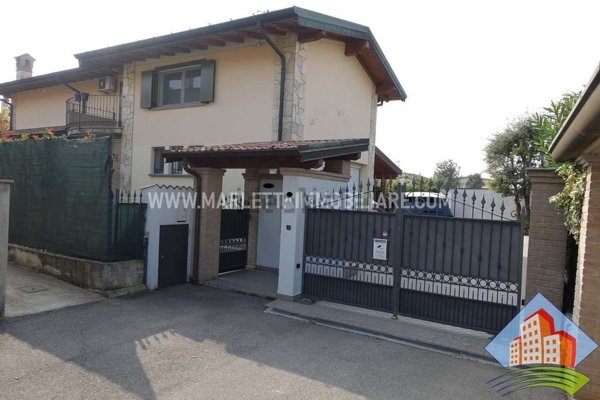 casa indipendente in vendita a Sergnano