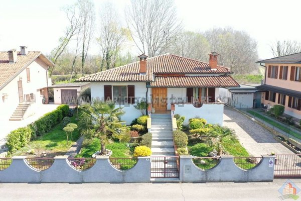 casa indipendente in vendita a Sergnano in zona Trezzolasco