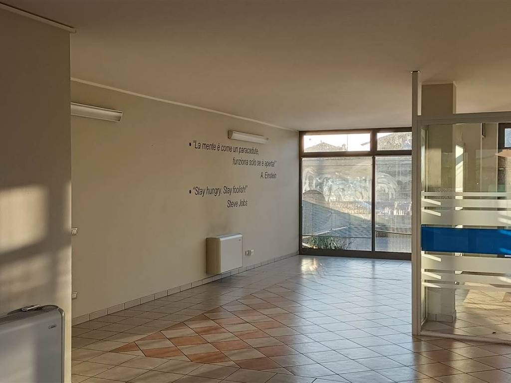 ufficio in vendita a Sergnano