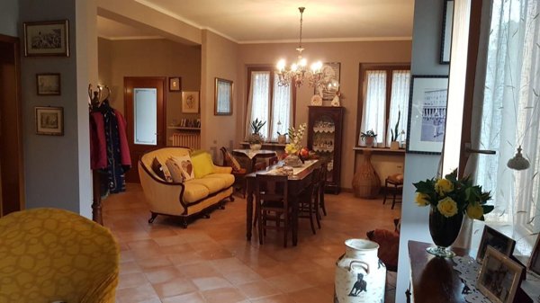 casa indipendente in vendita a Sesto ed Uniti