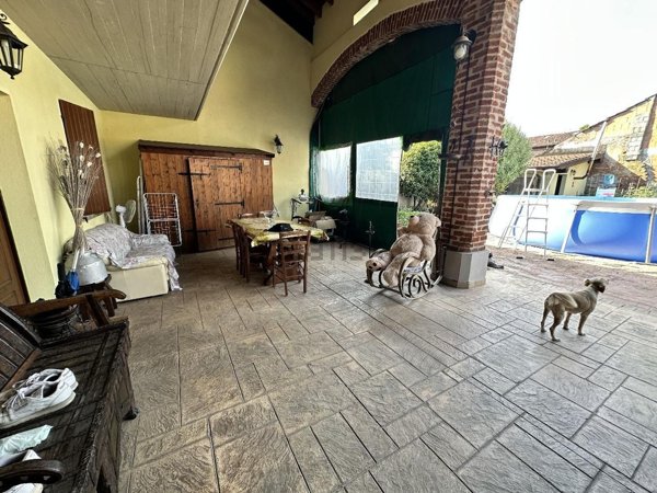 casa indipendente in vendita a Sesto ed Uniti