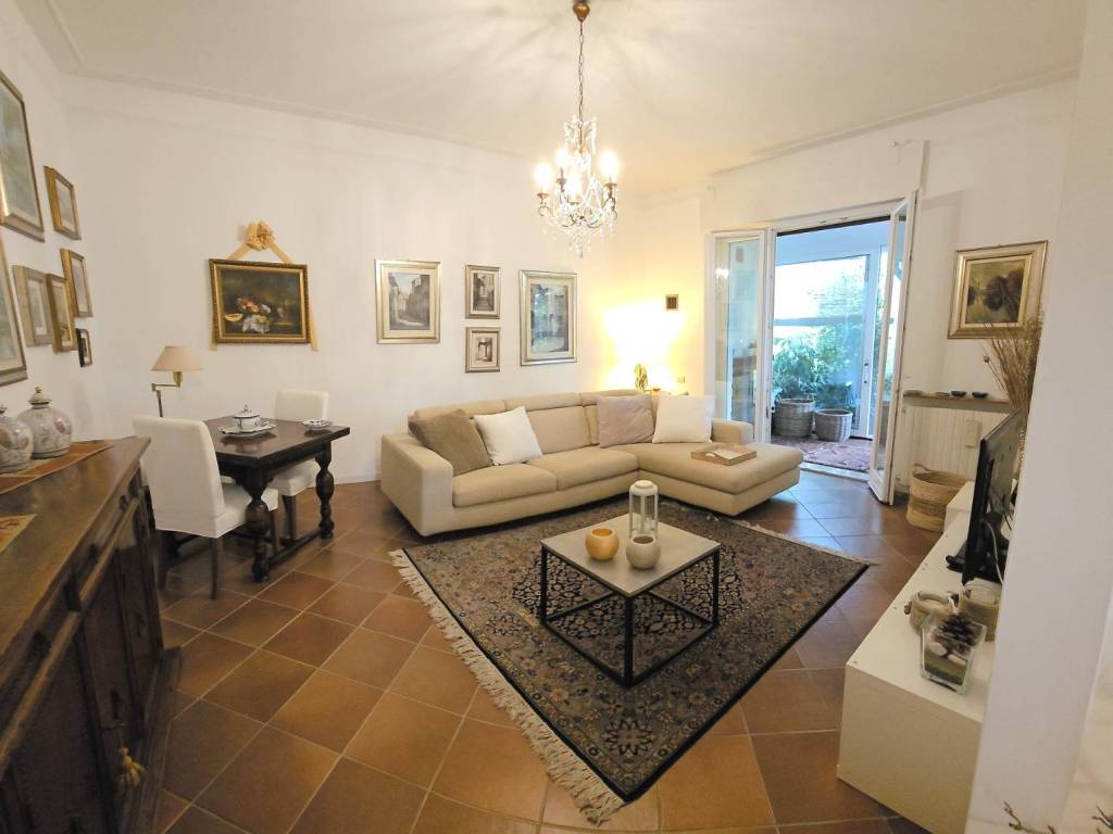 casa indipendente in vendita a Sesto ed Uniti in zona Casanova del Morbasco