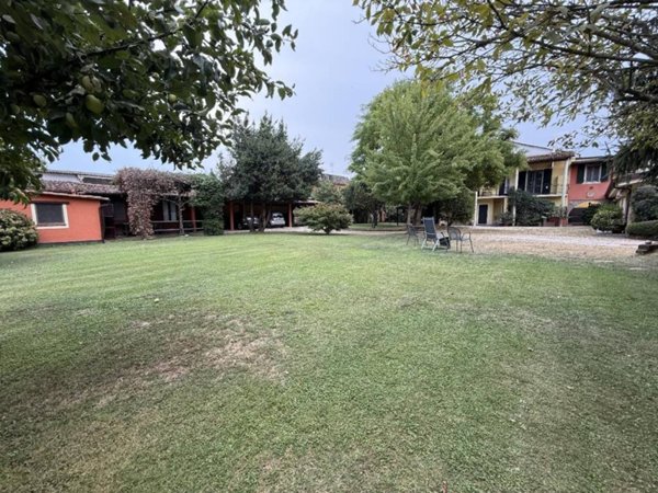 casa indipendente in vendita a Sesto ed Uniti