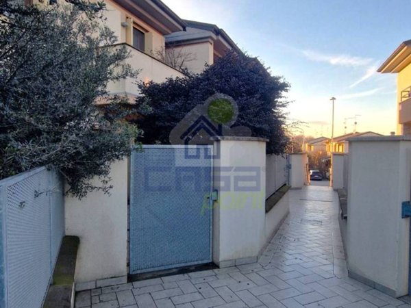 appartamento in vendita a Sesto ed Uniti