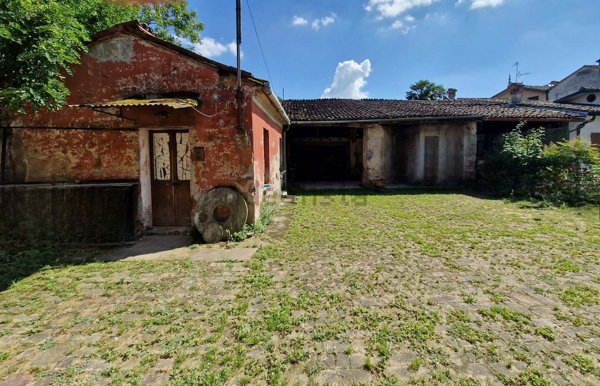 casa indipendente in vendita a Sesto ed Uniti in zona Sesto Cremonese