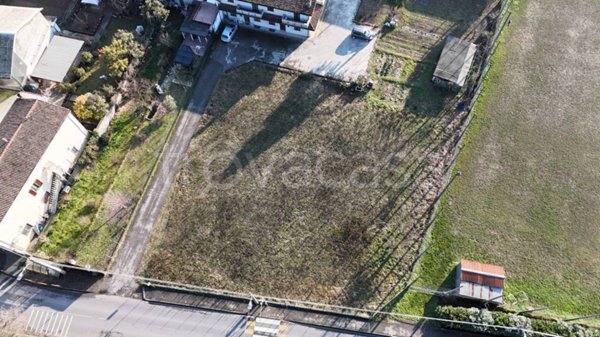 terreno edificabile in vendita a Sesto ed Uniti in zona Casanova del Morbasco