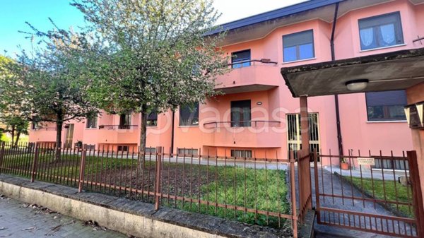 appartamento in vendita a Sesto ed Uniti in zona Sesto Cremonese