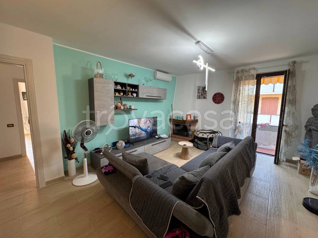 appartamento in vendita a Sesto ed Uniti in zona Sesto Cremonese