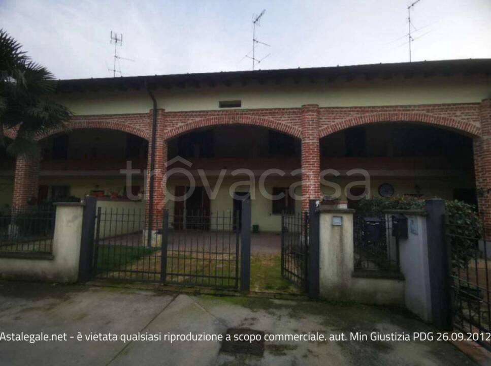casa indipendente in vendita a Sesto ed Uniti in zona Sesto Cremonese