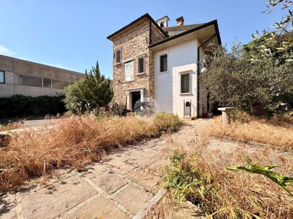casa indipendente in vendita a Sesto ed Uniti in zona Casanova del Morbasco