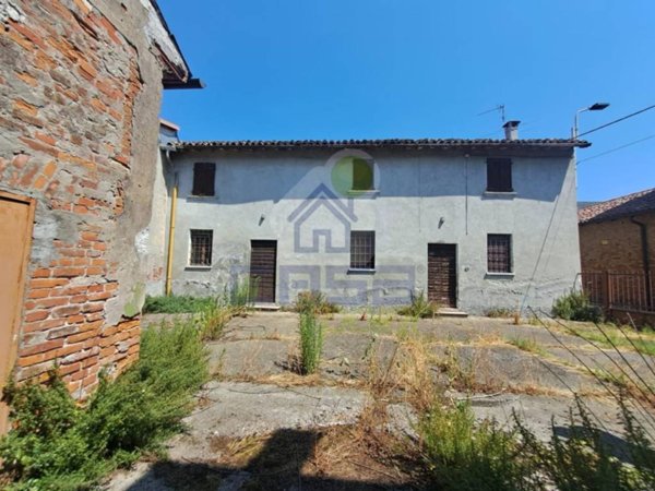casa indipendente in vendita a Sesto ed Uniti in zona Sesto Cremonese